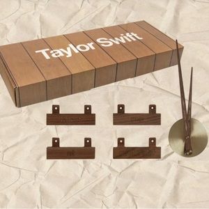 Taylor Swift Midnights Vinyl Clock